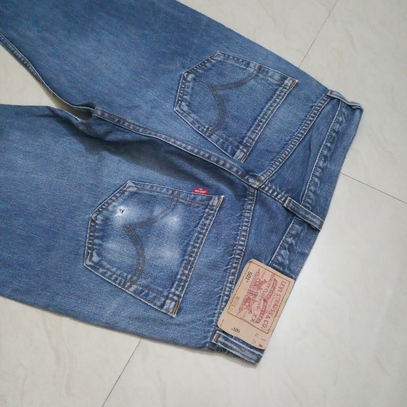 Original Levi's 501s straight fit jeans - Picture 6 of 7